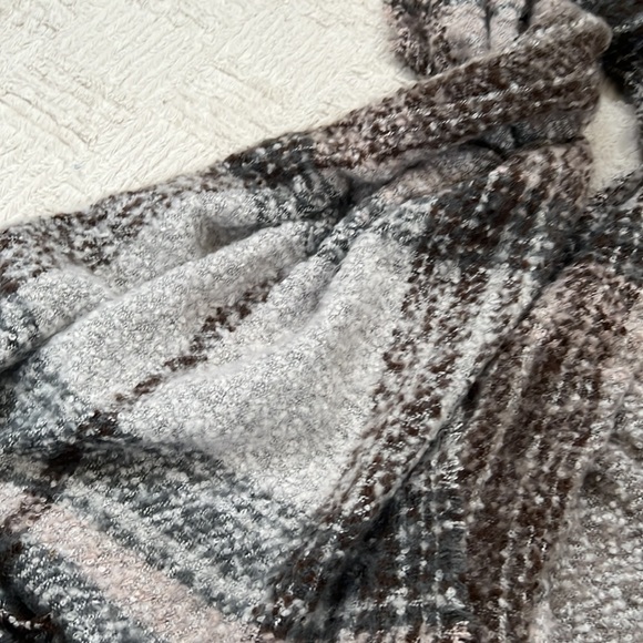 Waverly blanket scarf in neutrals brown & cream - Picture 13 of 13